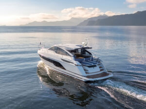 Fairline Targa 47 GT on the water