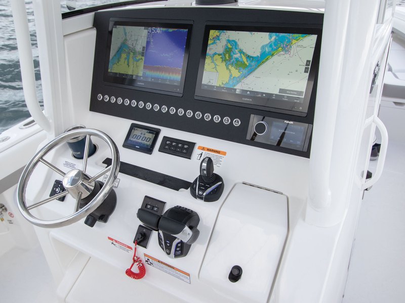 Regulator 28 helm