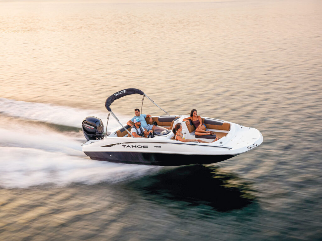 Tahoe 1950 cruising fun