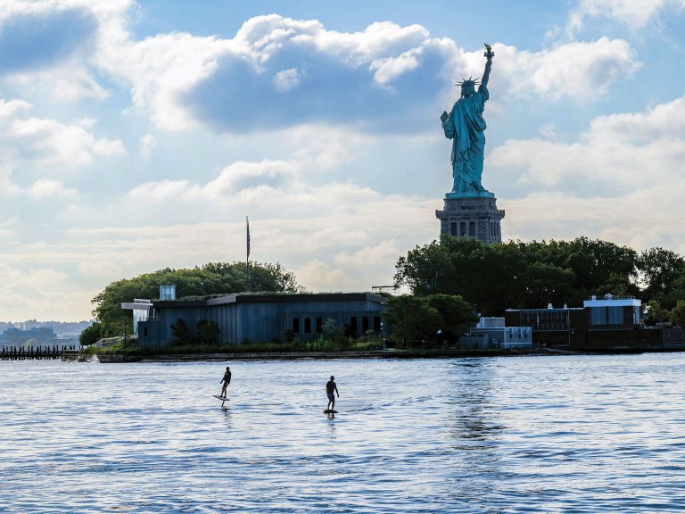Foiling around the Statue of Liberty