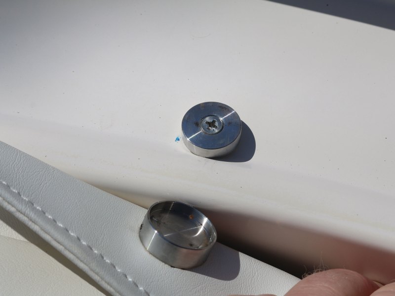 Closeup of magnetic snap