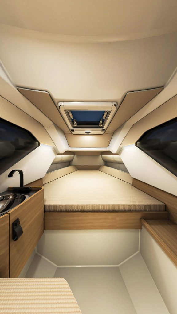 Highfield ADV9 cabin