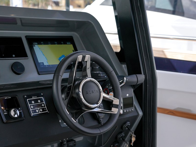 Aiata Wayfinder 38 helm