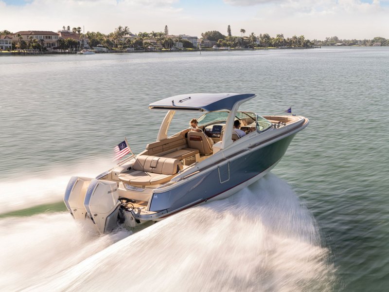 Chris-Craft with classic lines