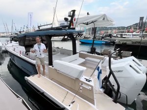 Axopar 38 Cross Top at Cannes
